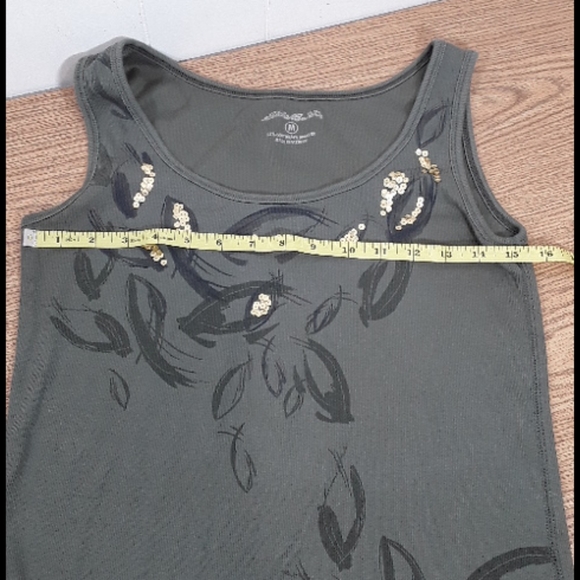 Eddie Bauer green tank top with gold embellishment medium - Picture 2 of 8